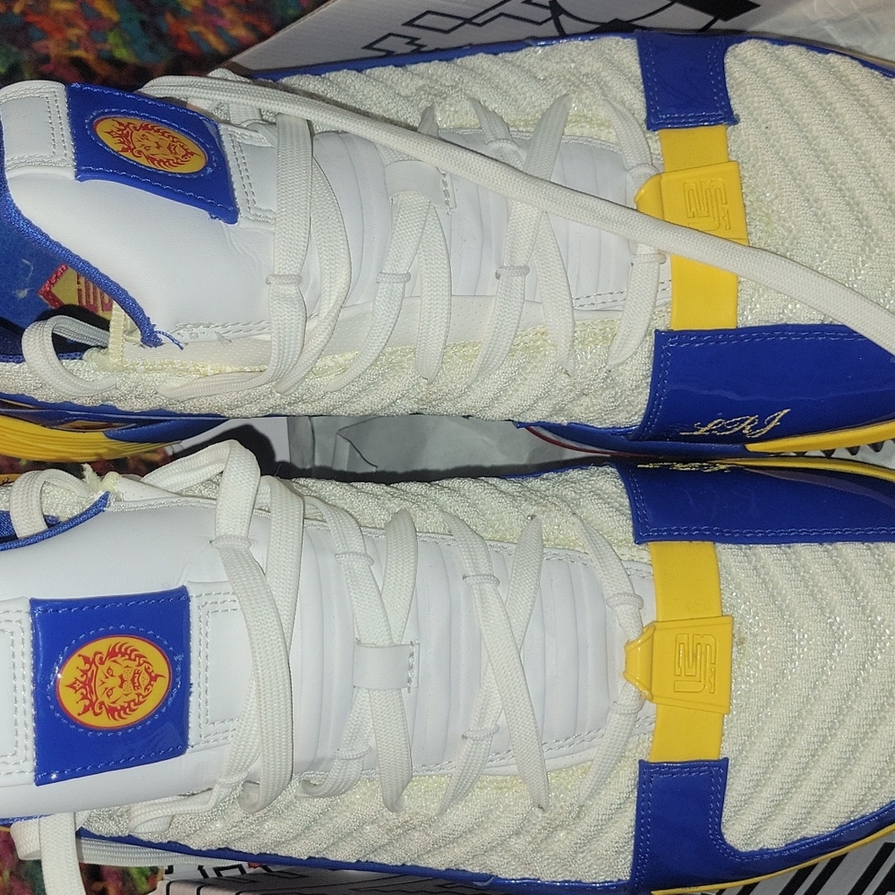 Nike LeBron James XVI 16 SB Superbron Superman White/Red